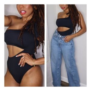 Shade & Shore | One Shoulder Bow Cut Out One Piece Swimsuit | Black | Size Small